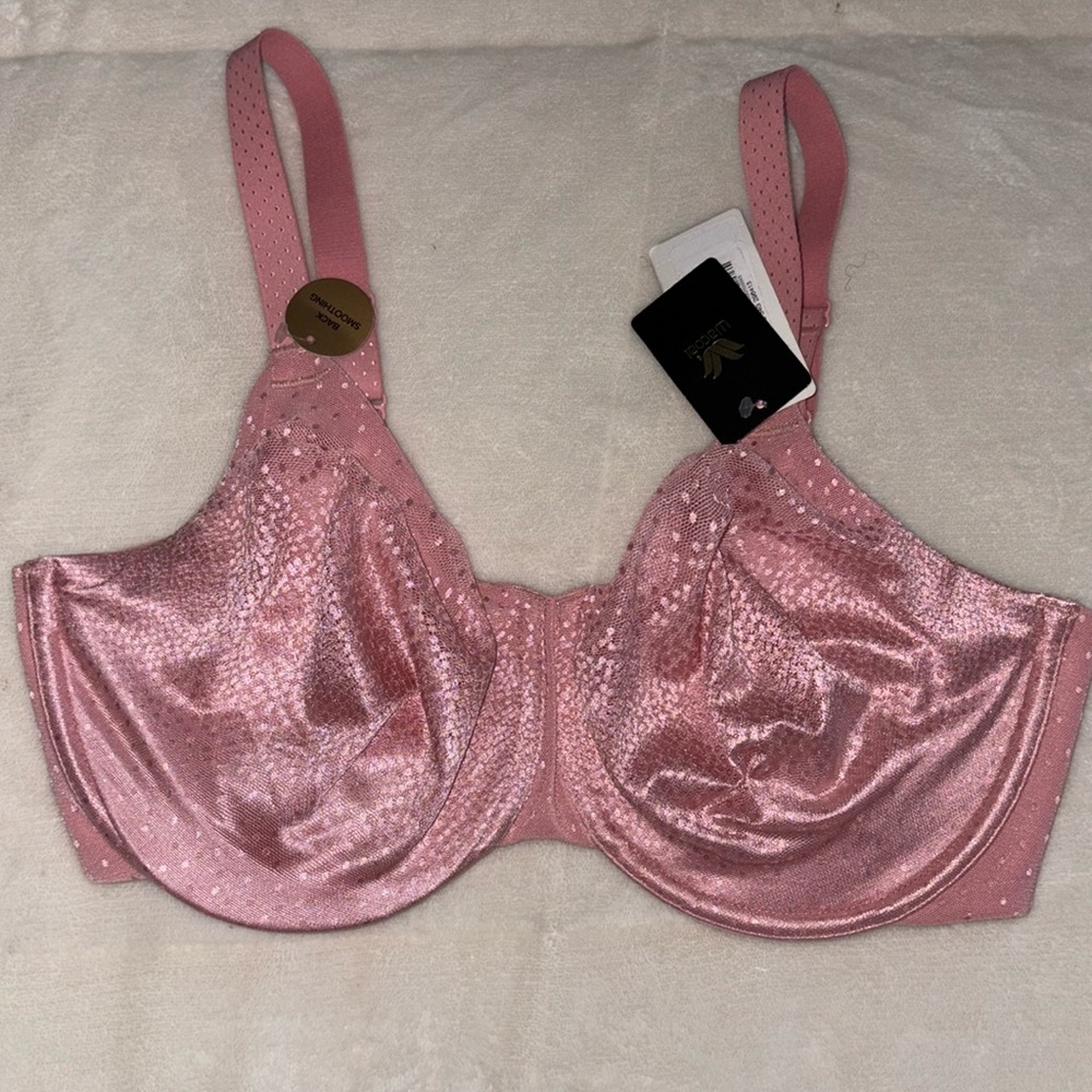 Shimmery pink back smoothing bra
